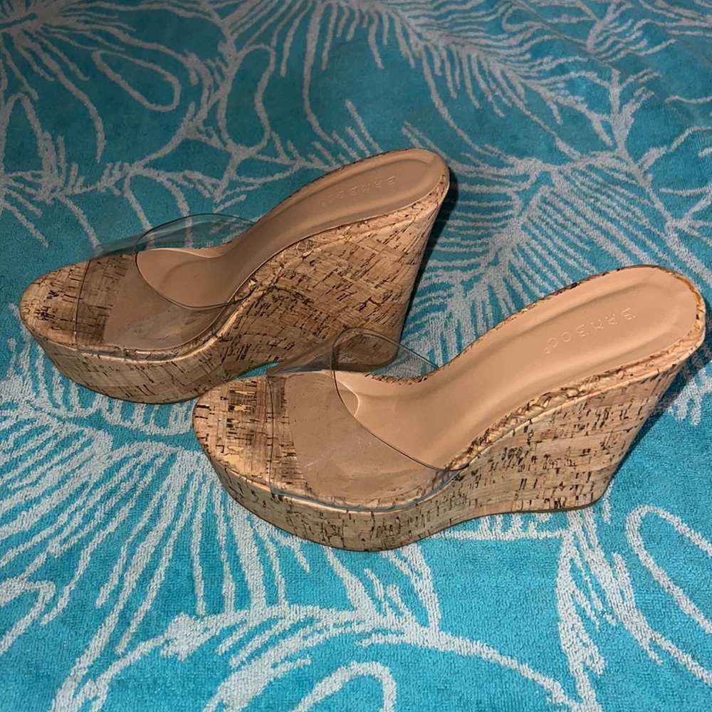Heels - Picture 2 of 3